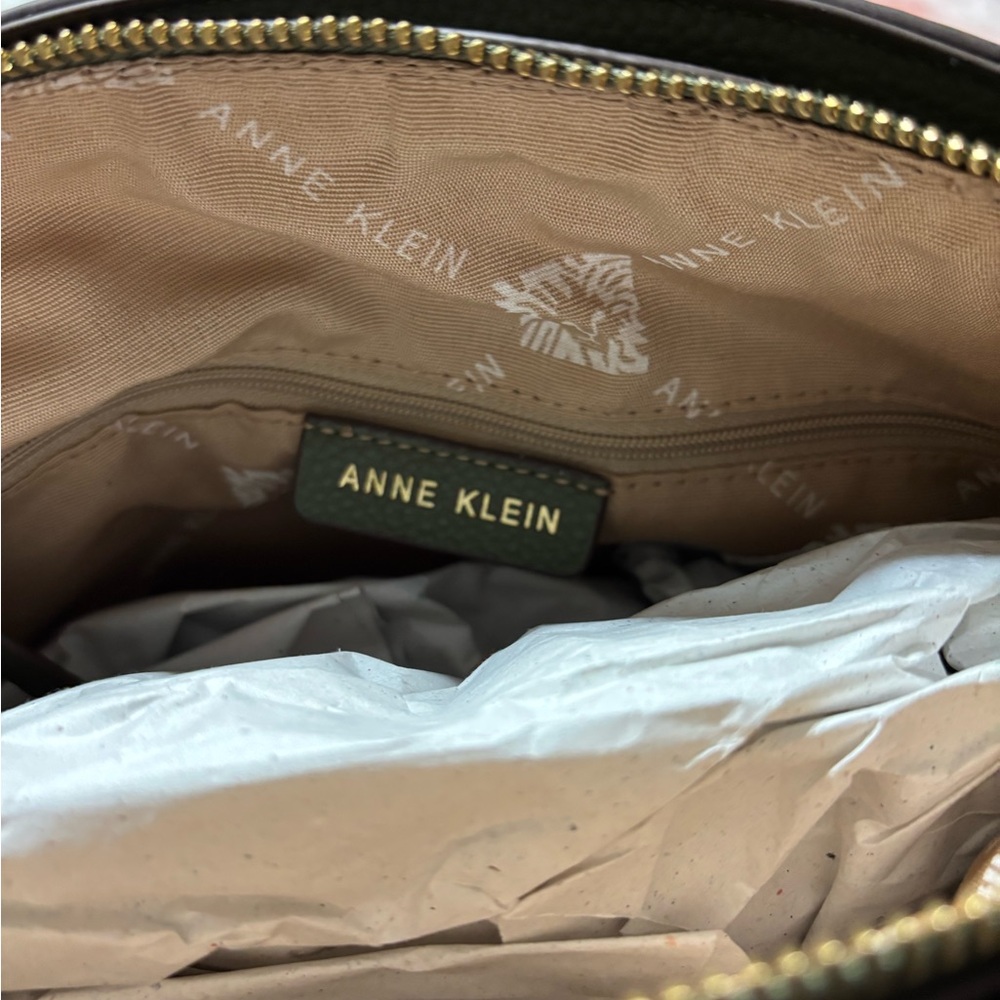 Anne Klein Crossbody Bag - Picture 4 of 7